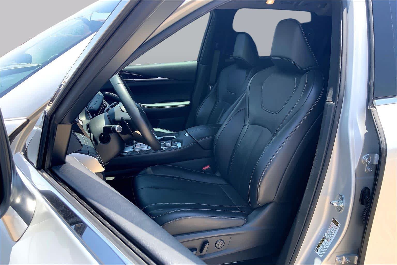 Certified Used 2023 Liquid Platinum INFINITI PURE image 8