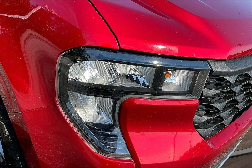 Used 2025 Red Ford XLT image 35
