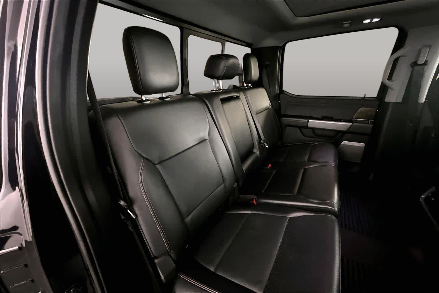 Used 2024 Agate Black Ford LARIAT image 19