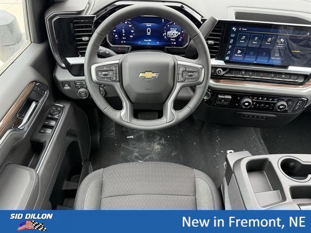 New 2026 Summit White Chevrolet LT image 4