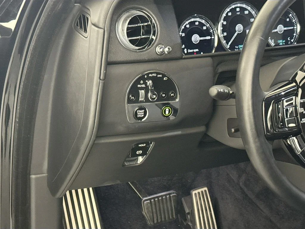 2024 Rolls-Royce Cullinan Base - Photo 10