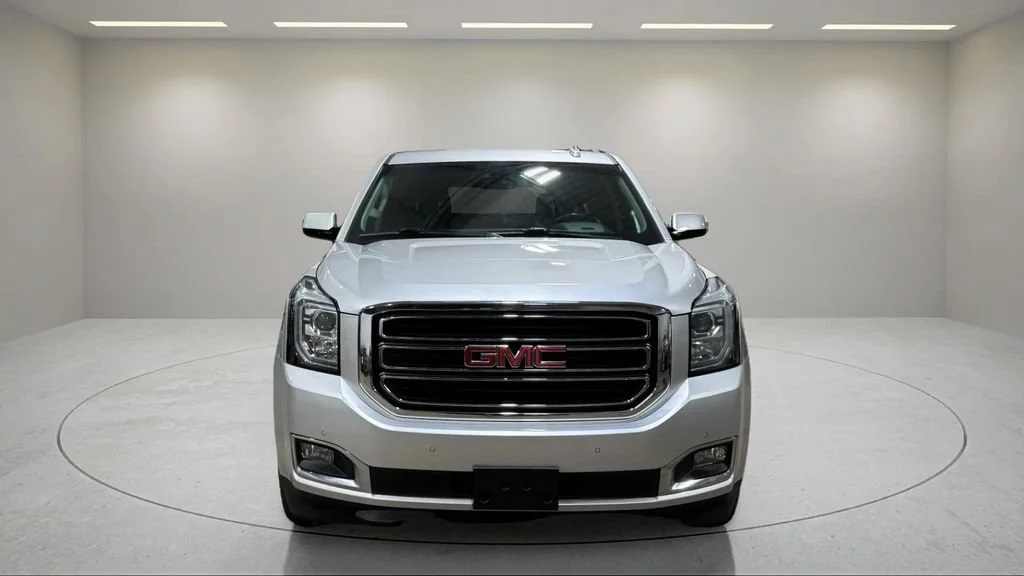 Used 2019 QUICKSILVER METALLIC GMC SLT image 2