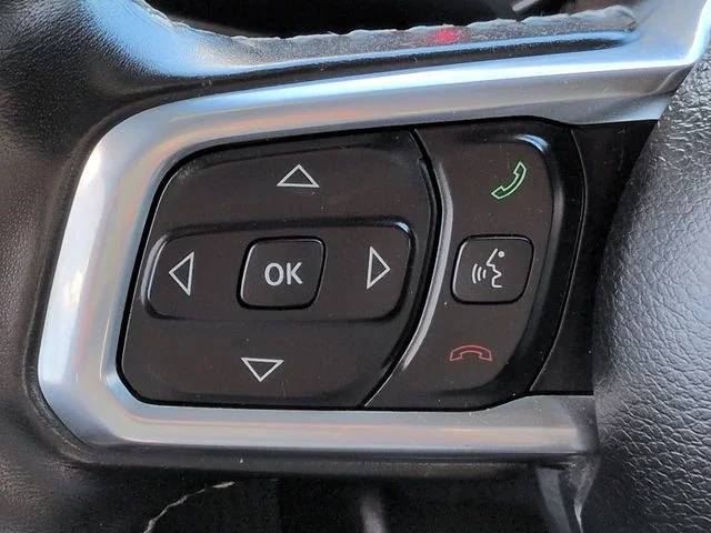 Used 2021 White Jeep Unlimited Sahara image 23