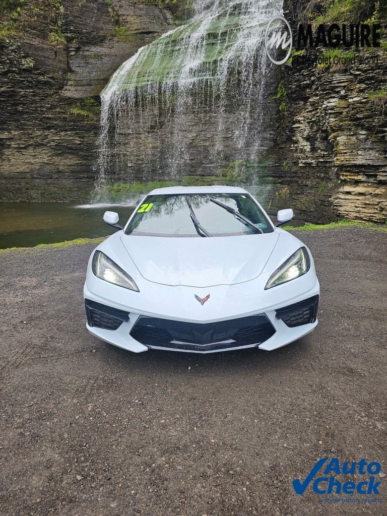 Used 2021 White Chevrolet Stingray image 1