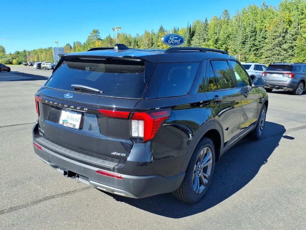 New 2026 Black Ford Active image 7