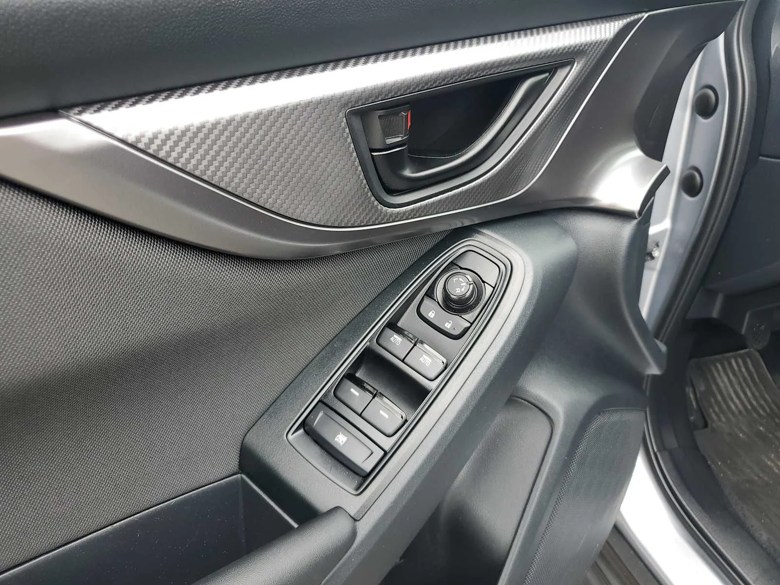 Used 2023  Subaru  image 20