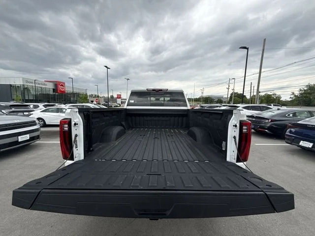 Used 2024 White GMC Denali image 23