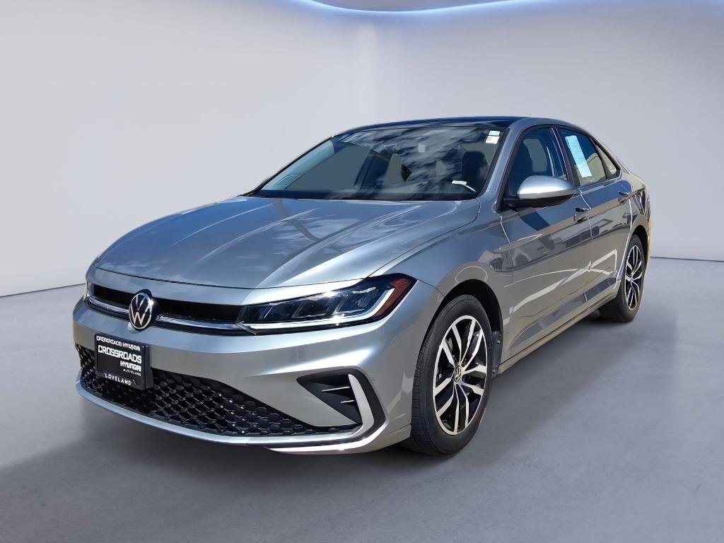 Used 2025 Gray Volkswagen SE image 1
