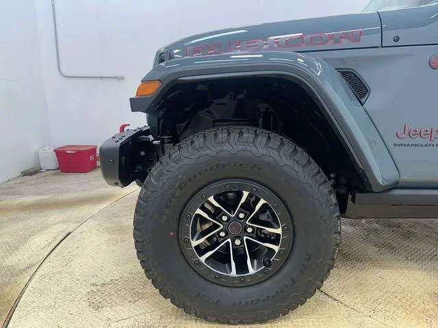 New 2026 Anvil Clear-Coat Exterior Paint Jeep Rubicon X image 20