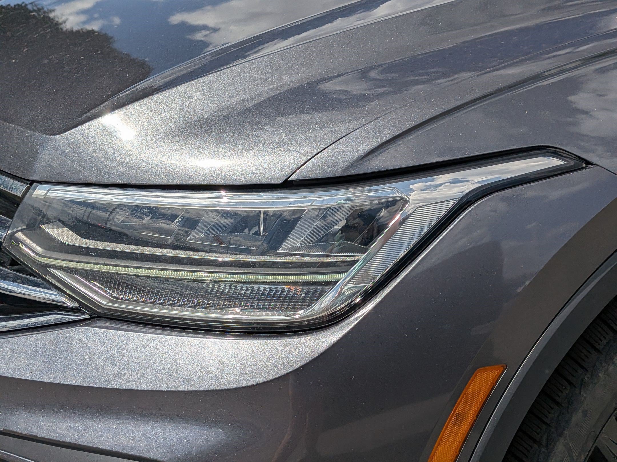 Used 2022 Platinum Gray Metallic Volkswagen SE image 10