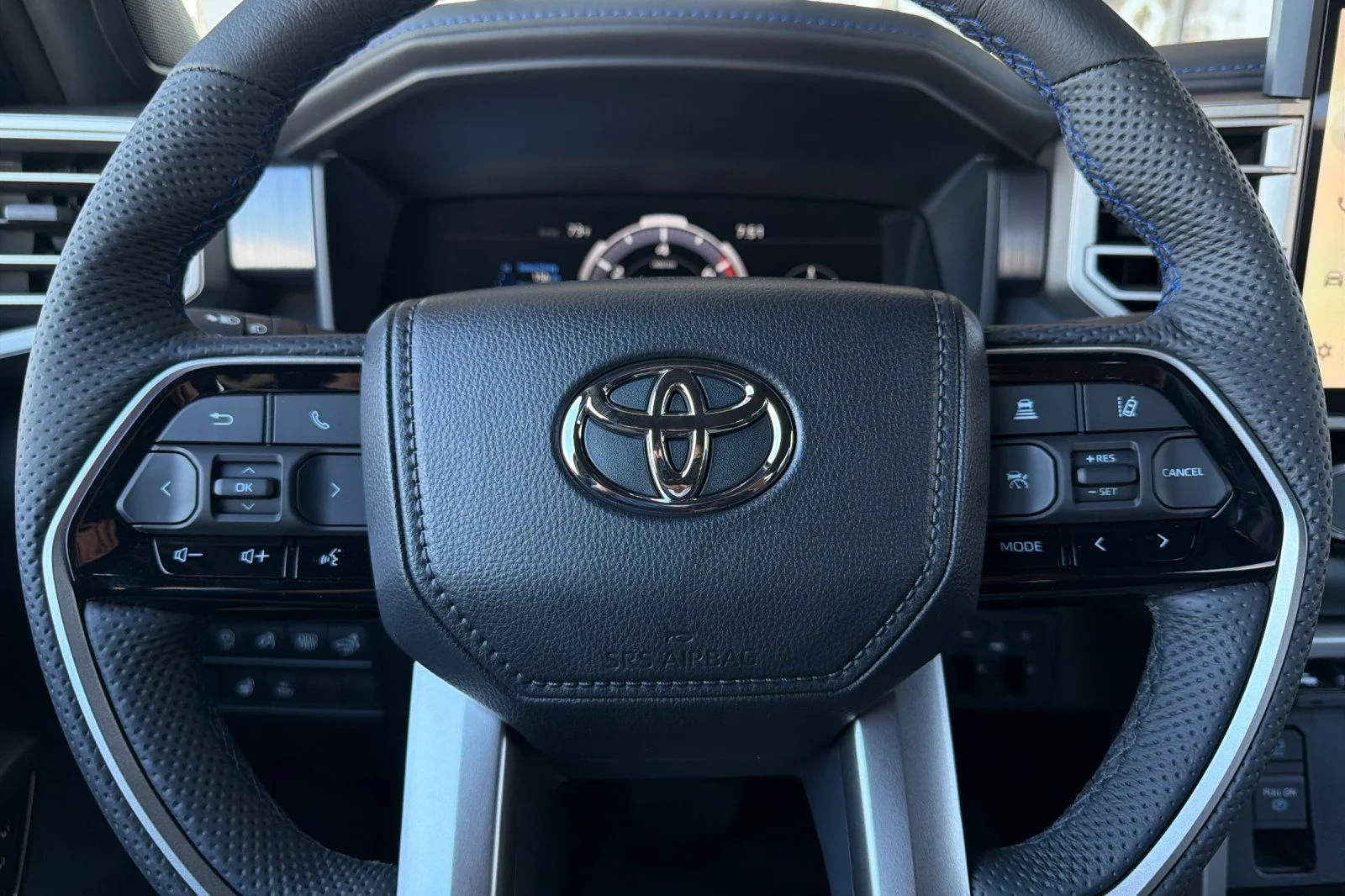 New 2026 Celestial Silver Metallic Toyota Platinum image 24