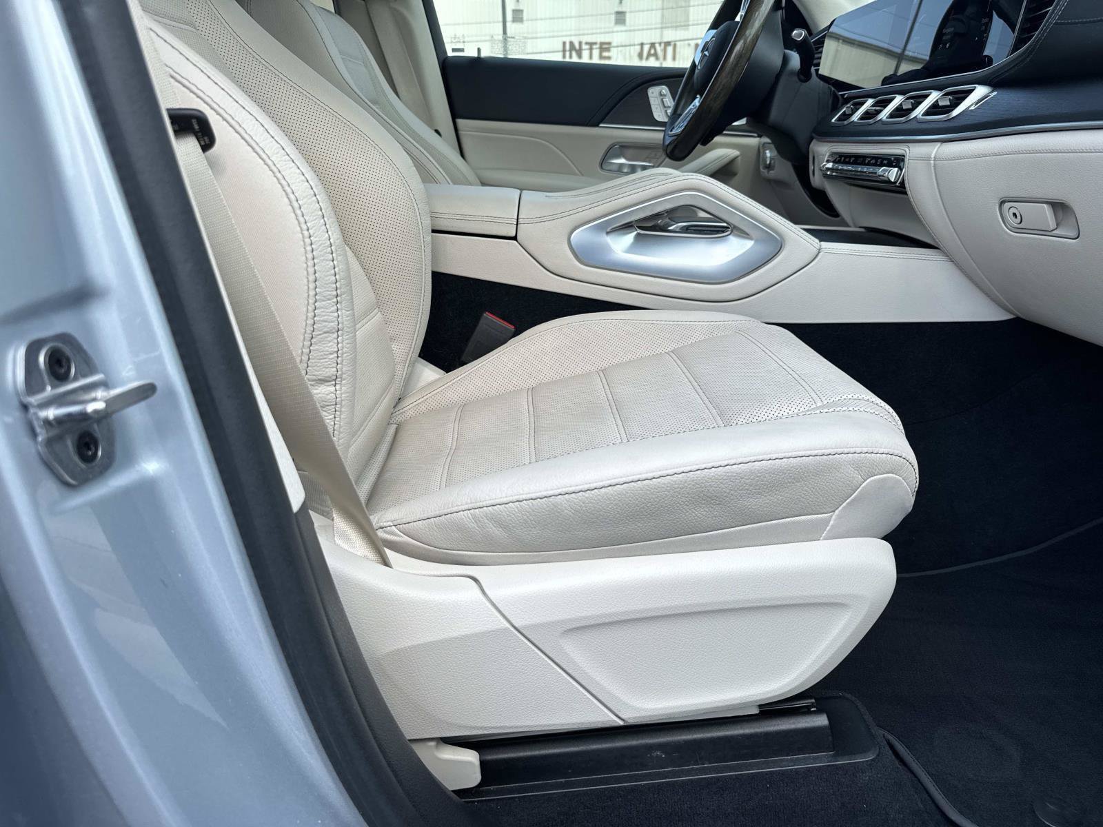 Used 2023 Silver Mercedes-Benz GLE 450 image 13