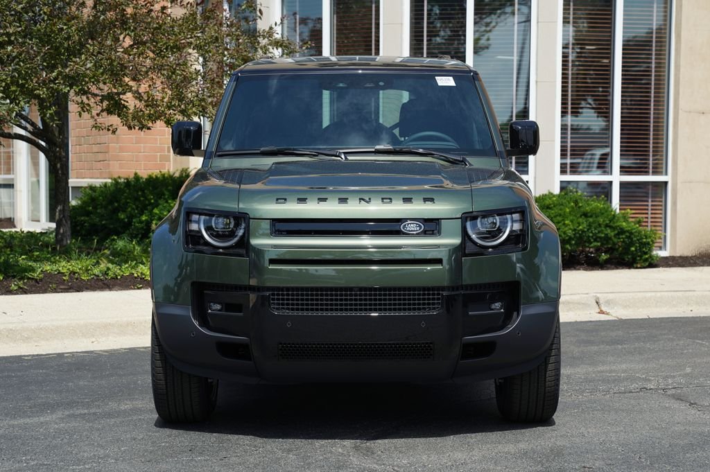 New 2026 Woolstone Green Land Rover S image 4