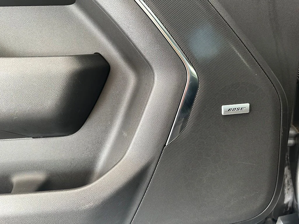 Used 2023 Gray Chevrolet High Country image 13