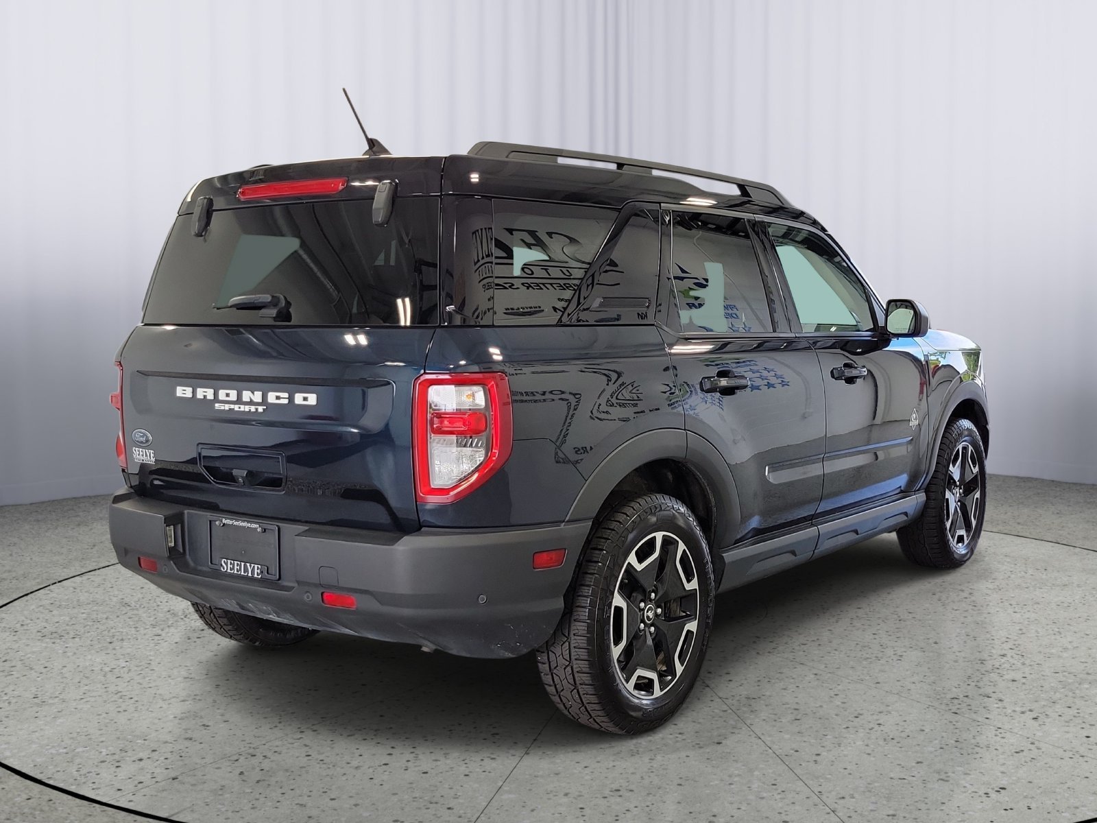 Certified Used 2021 Blue Ford Outer Banks image 2