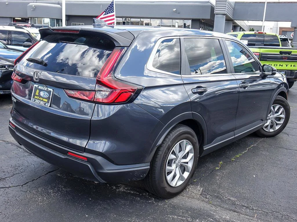 Used 2025 Gray Metallic Honda LX image 9