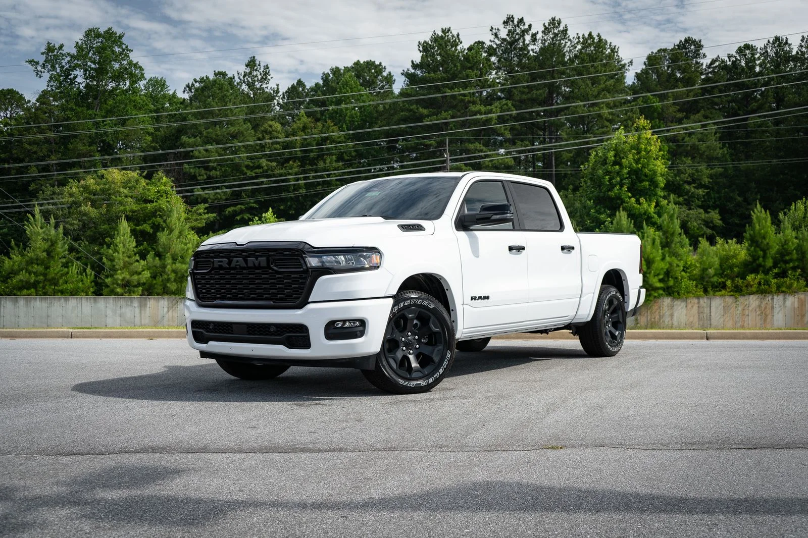 New 2026 Bright White Clear-Coat Exterior Paint RAM Big Horn/Lone Star image 1