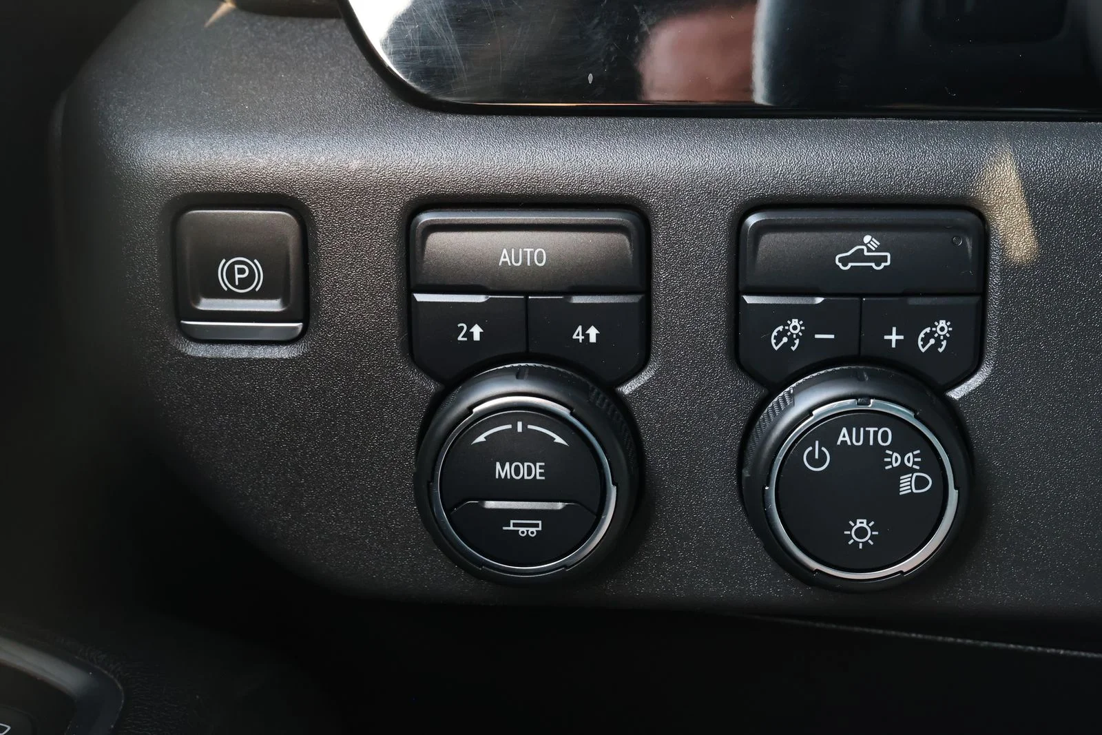 Used 2023 White Chevrolet LT image 24