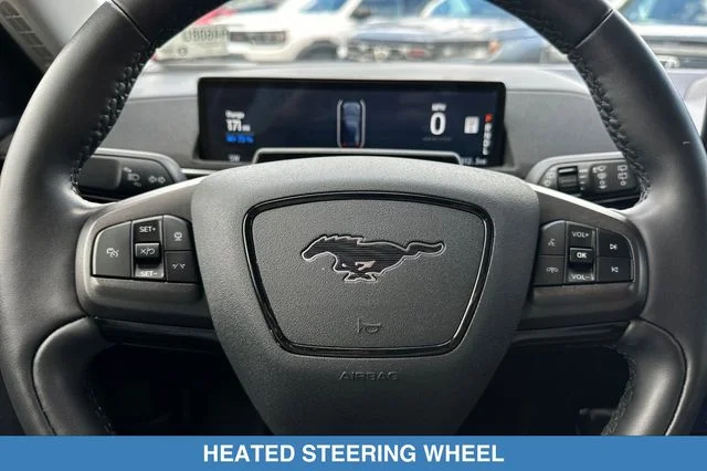 Used 2022 Black Ford Select image 26