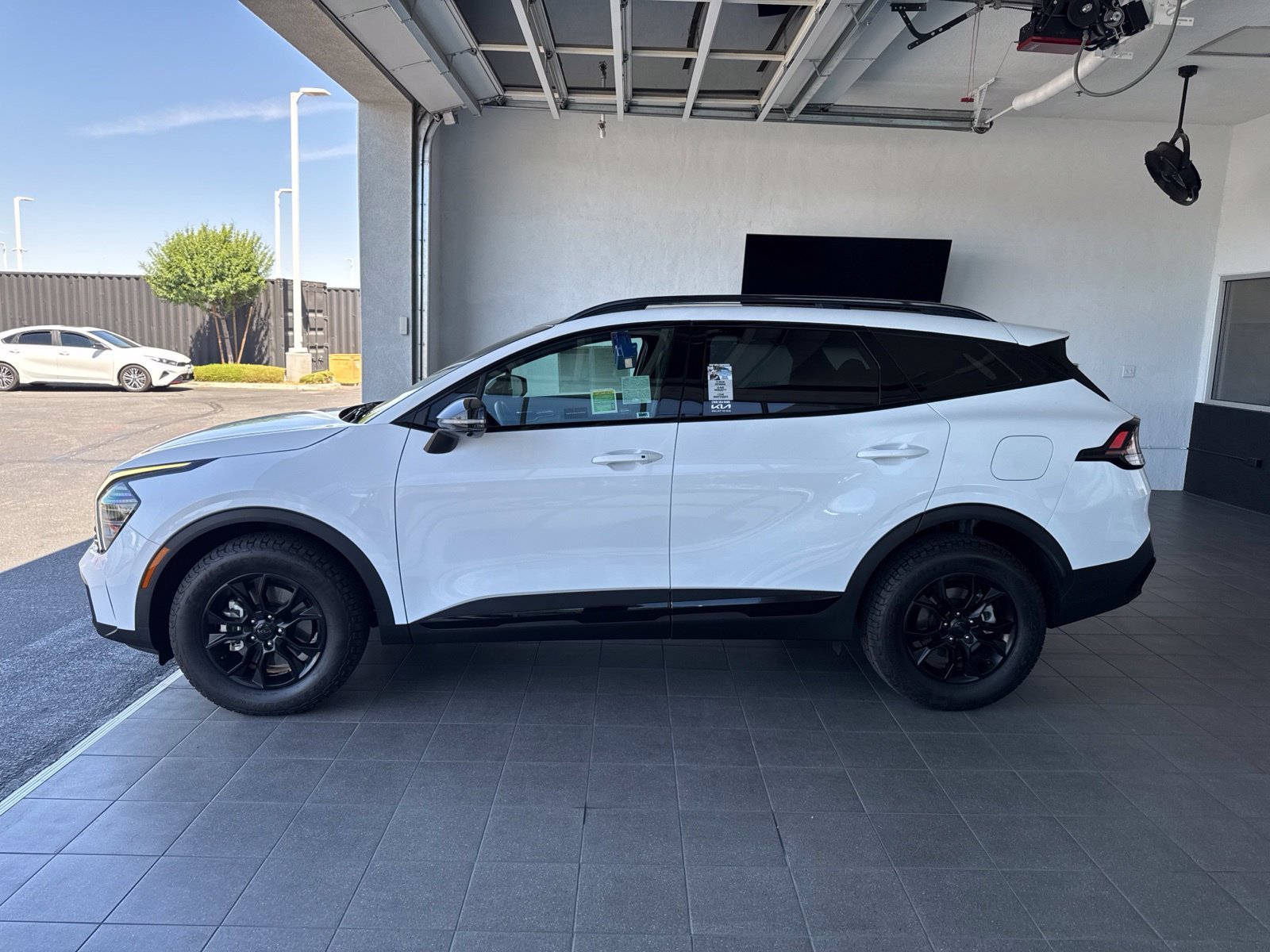 2025 Kia Sportage X-Pro Prestige - Photo 9