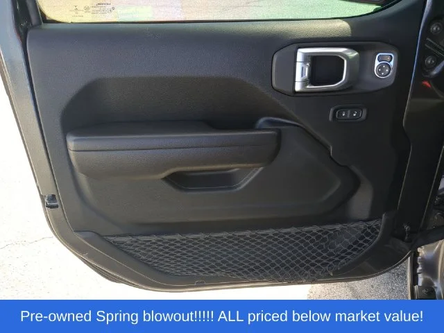Used 2021 Gray Jeep Sport image 20
