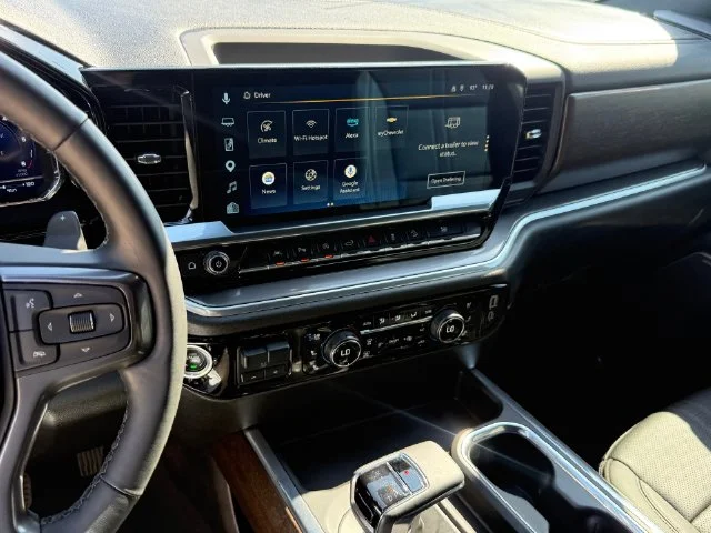 Used 2024 Black Chevrolet High Country image 17