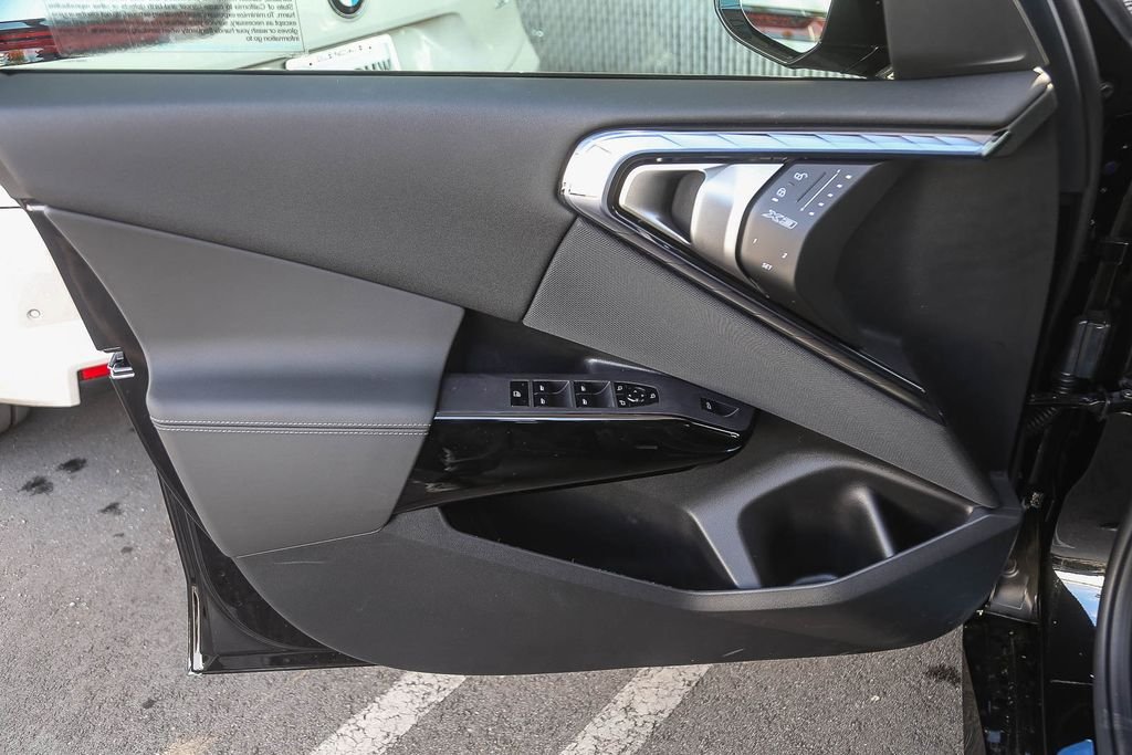 New 2026 Black Sapphire Metallic BMW 30 xDrive image 17