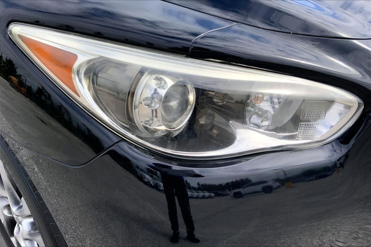 Used 2015 Black Obsidian INFINITI  image 27