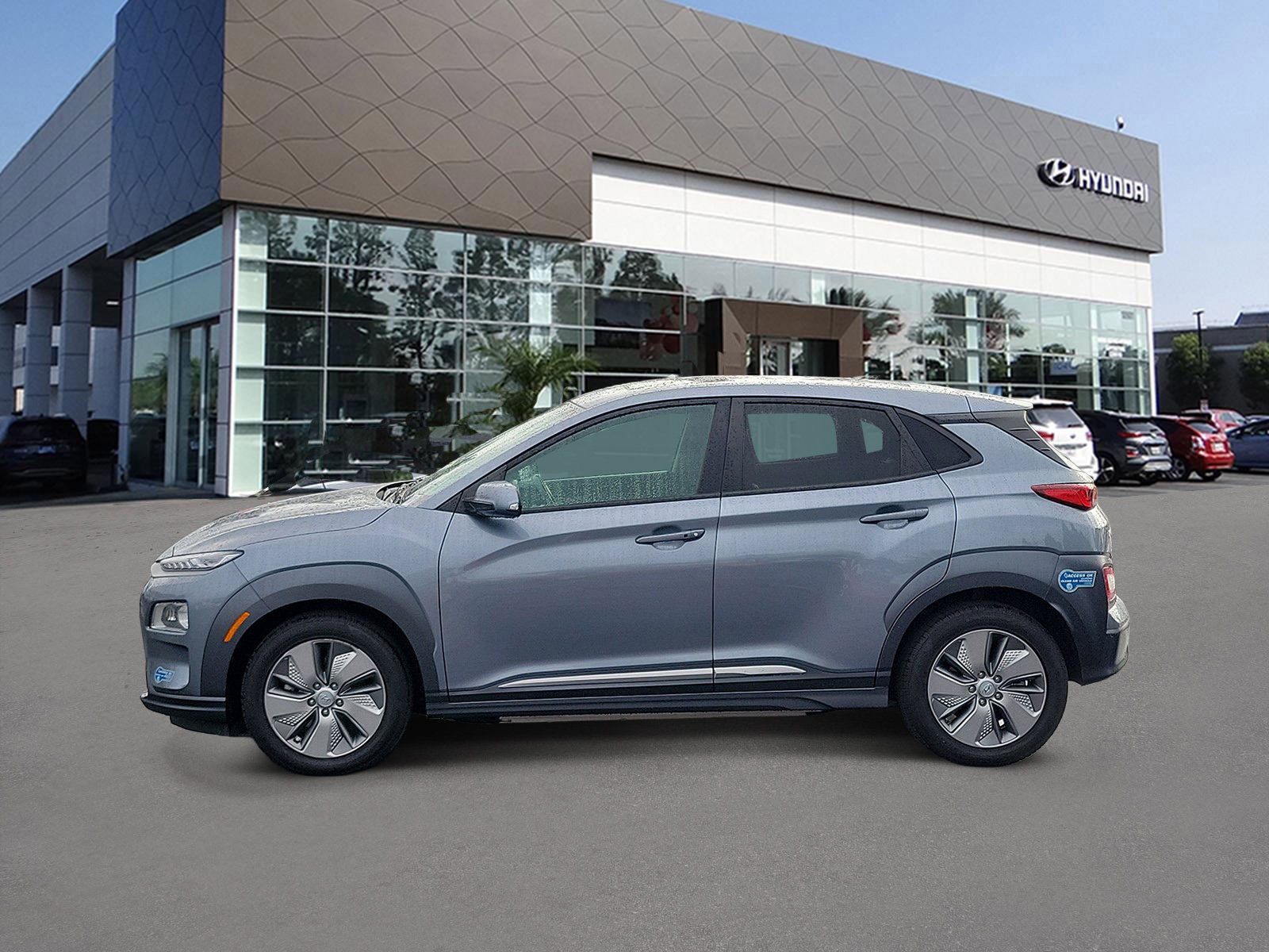 Used 2021 Hyundai Kona EV Limited with VIN KM8K33AG8MU122452 for sale in Cerritos, CA