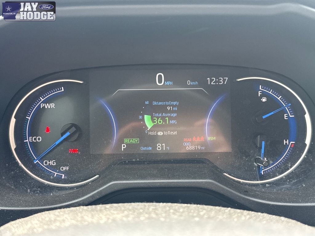 Used 2023 Silver Toyota SE image 11