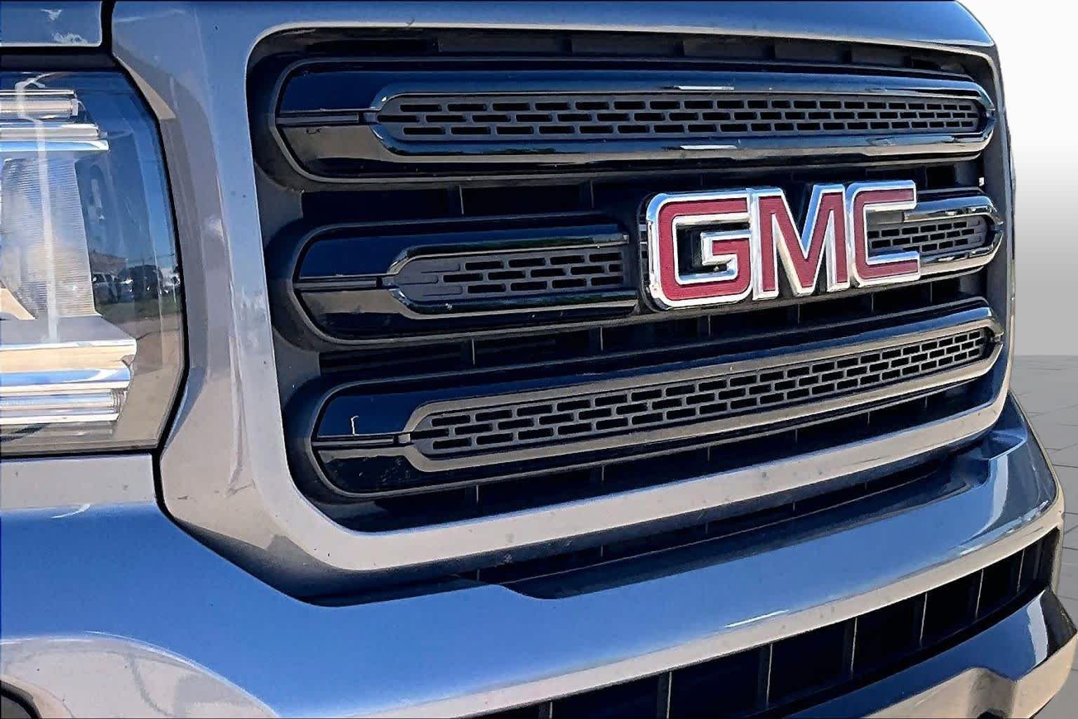 Used 2019 Satin Steel Metallic GMC 4WD All Terrain w/Leather image 28