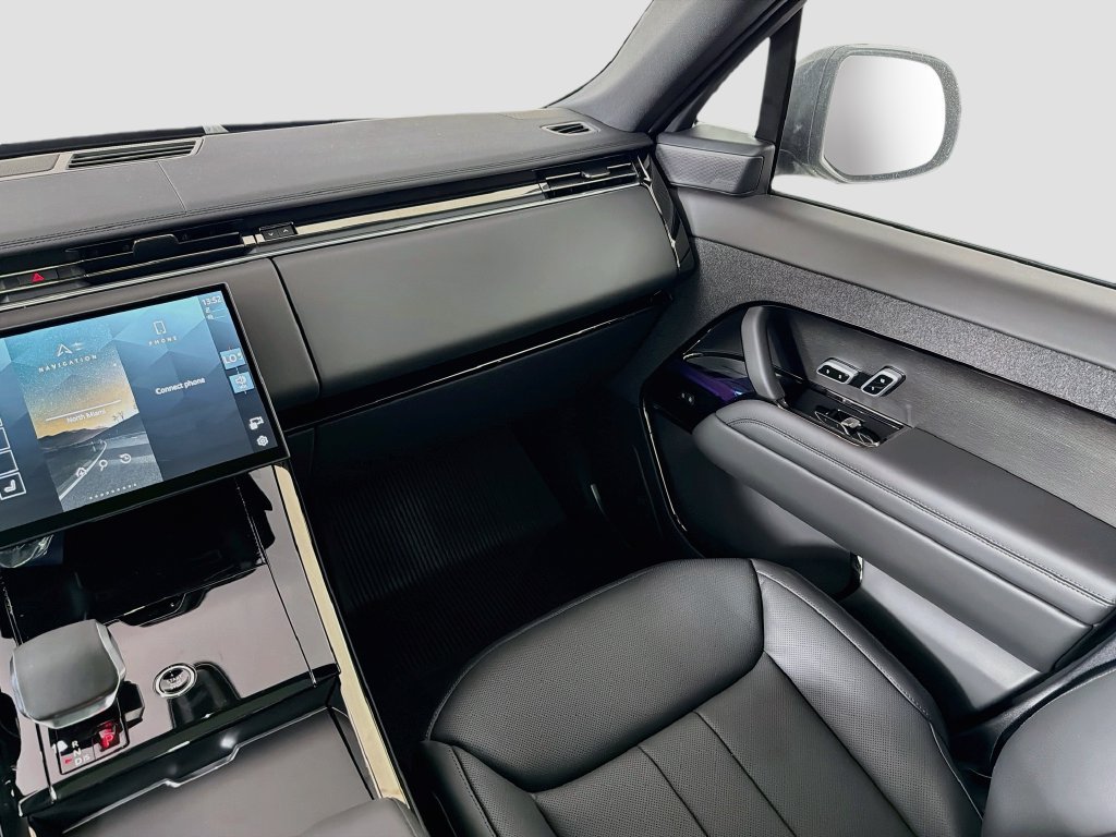 New 2027 Carpathian Grey Land Rover Dynamic SE P400 image 25