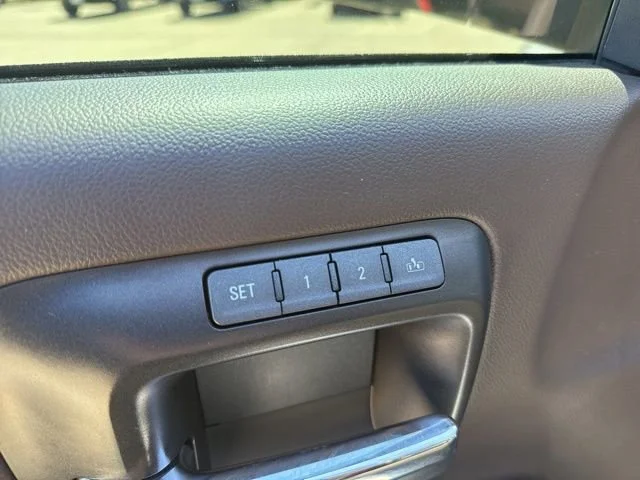Used 2018 WHITE FROST TRICOAT GMC SLT image 14