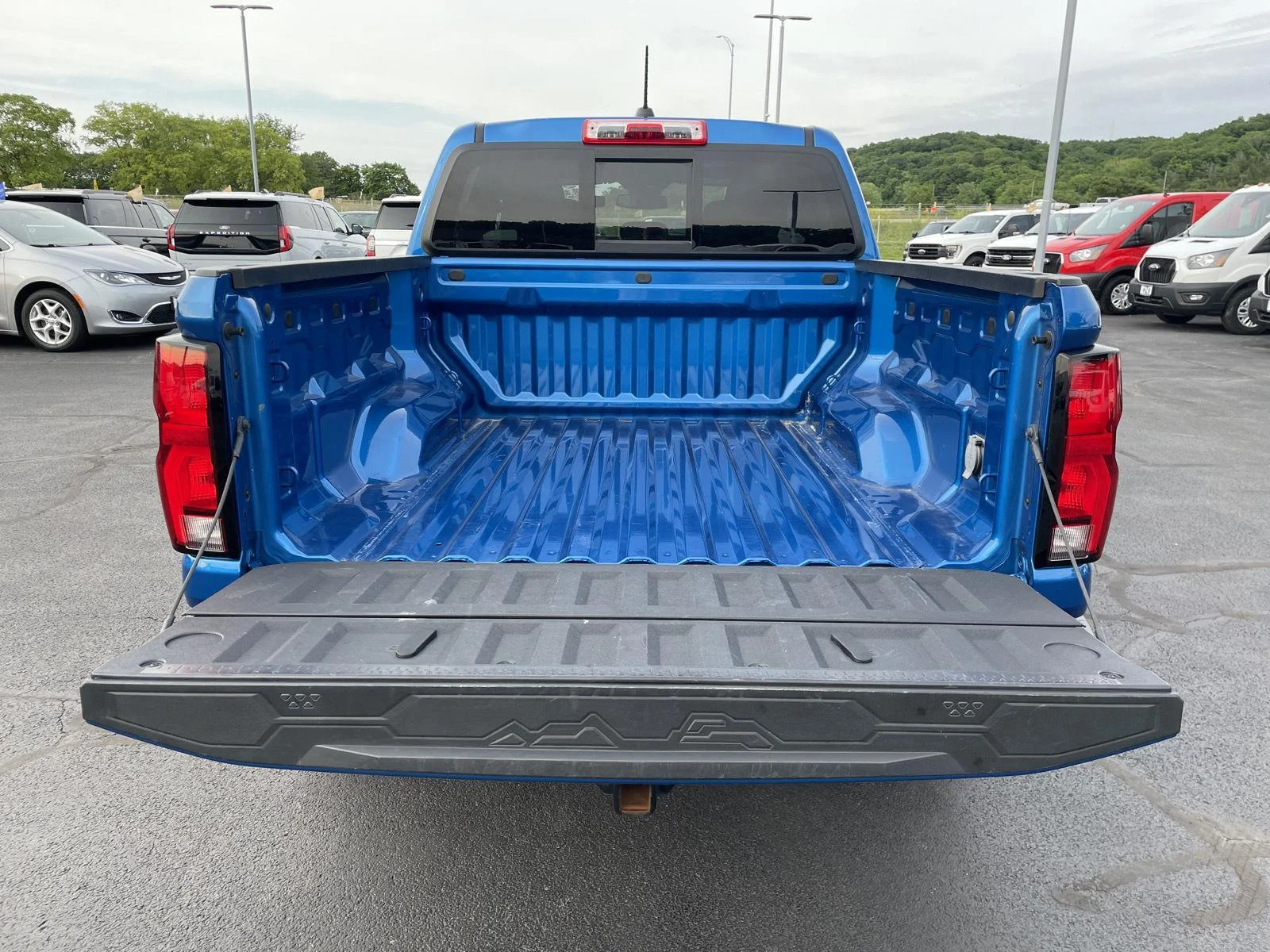 Used 2023 Glacier Blue Metallic Chevrolet 4WD Z71 image 5