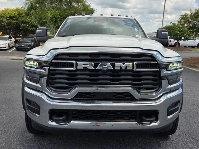 New 2026 Bright White Clear-Coat Exterior Paint RAM Tradesman image 2