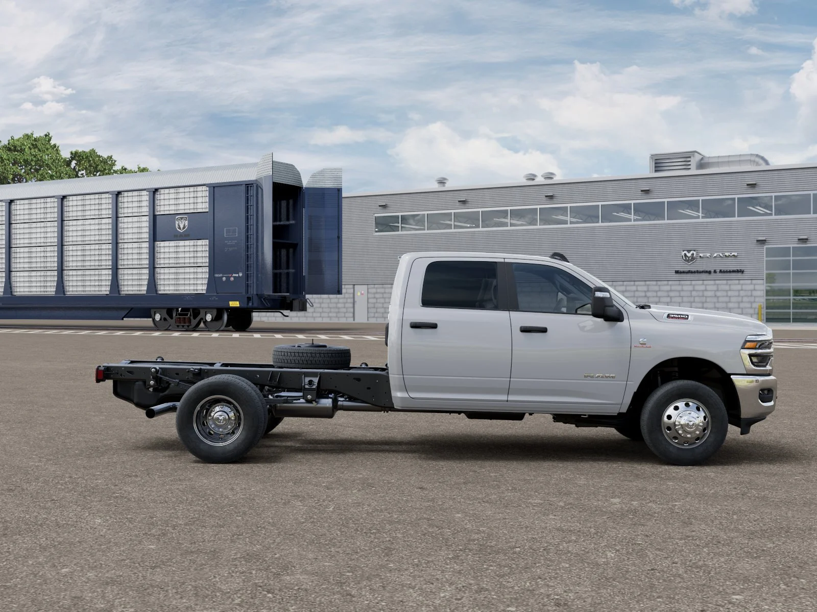 New 2026 Bright White Clear-Coat Exterior Paint RAM Tradesman image 12