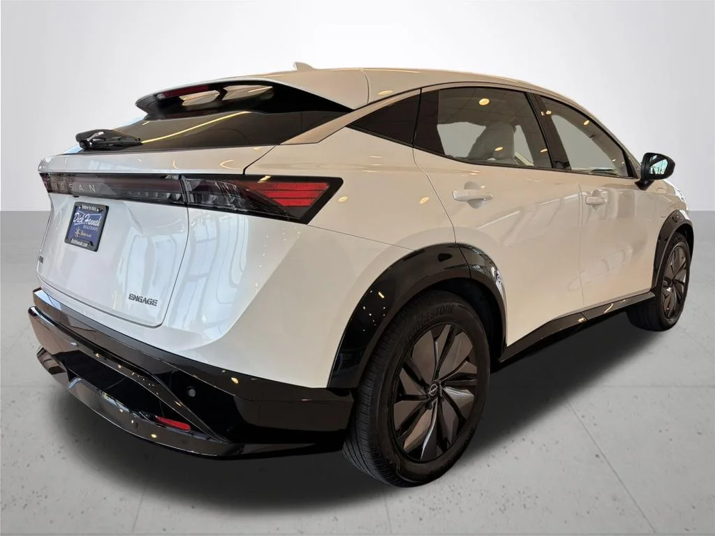 Certified Used 2024 White Nissan ENGAGE image 8