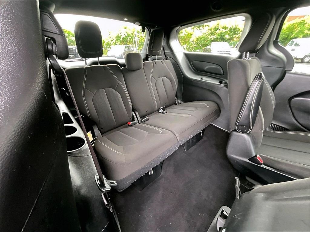 Used 2021 White Chrysler Touring image 16