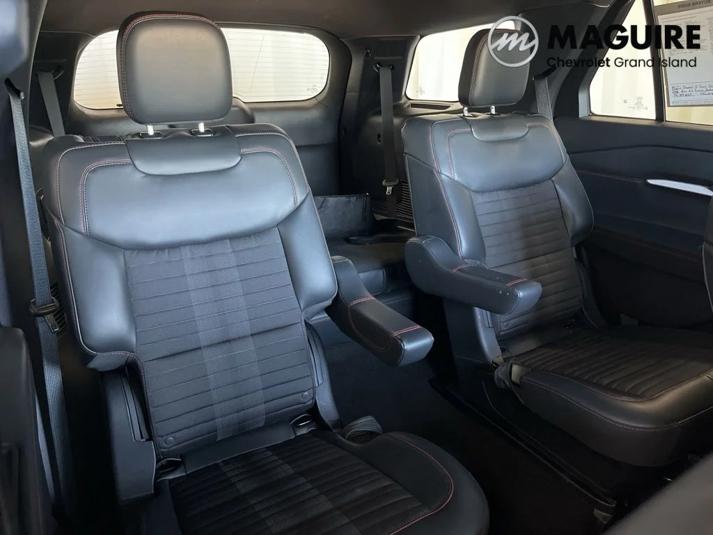 Used 2025 Black Ford ST-Line image 31