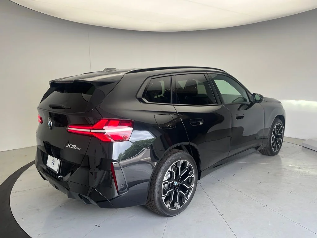 New 2026 Black Sapphire Metallic BMW 30 xDrive image 4