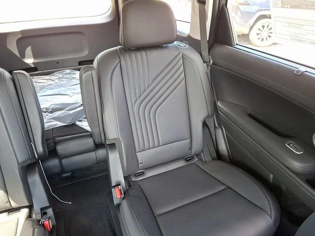New 2026 Silver Hyundai SEL Convenience image 14