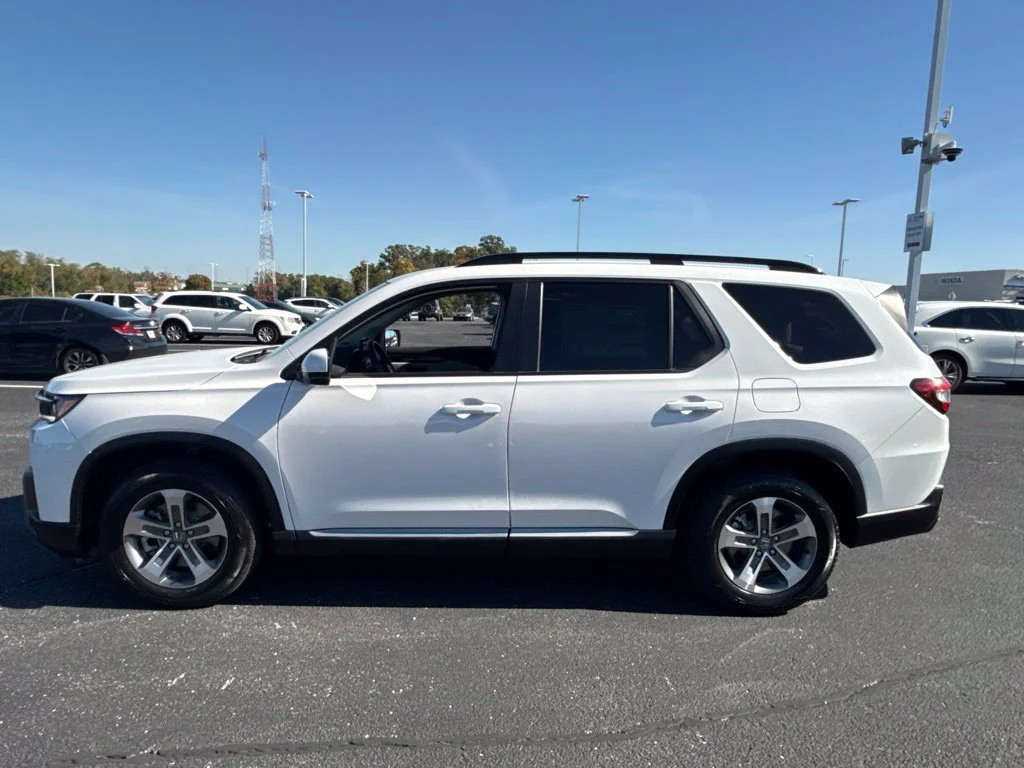 Used 2026  Honda EX-L image 6