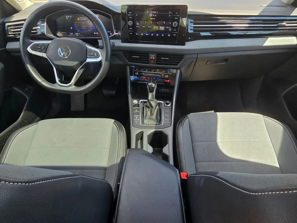 Used 2025 Gray Volkswagen SE image 28