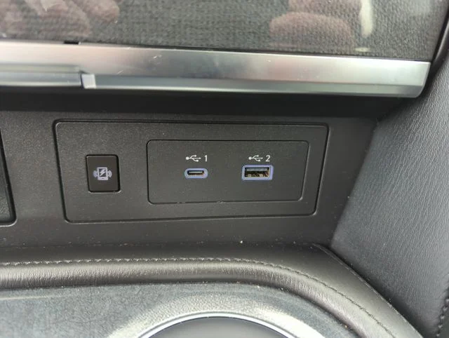Used 2023 White Nissan SV image 37
