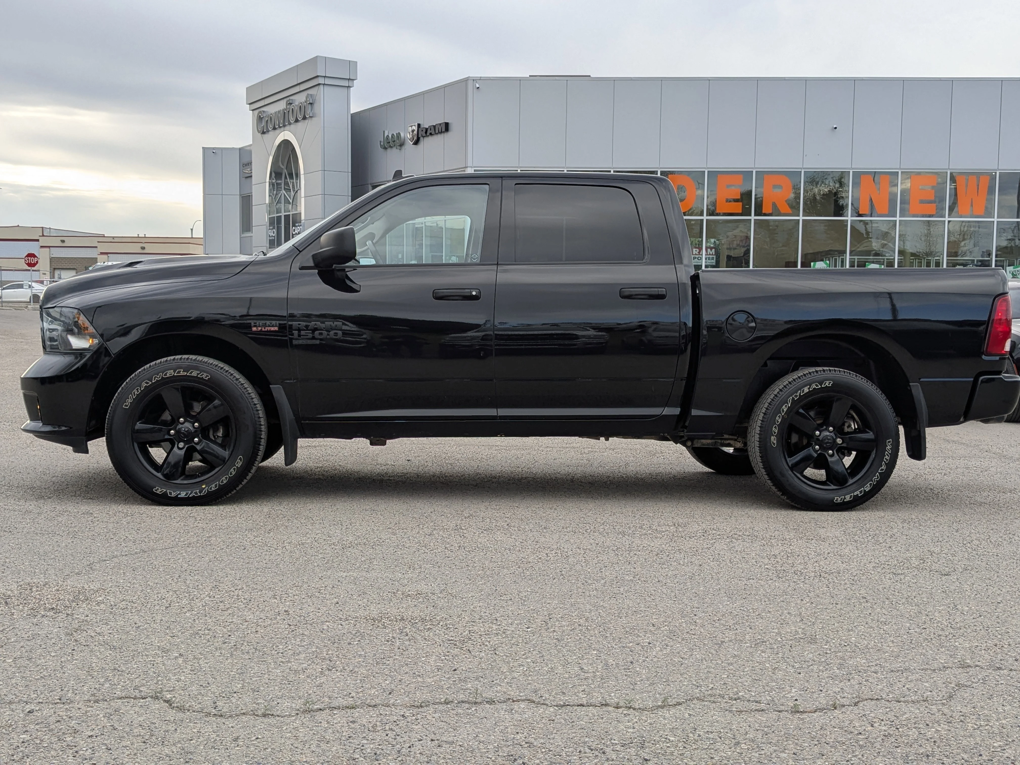 Used 2023 Black RAM Express - Night Edition - Sub Zero Pkg - Wheel & Sound Grp - LOADED image 5