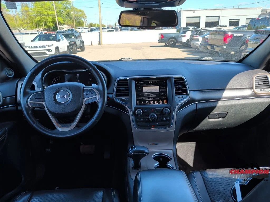 Used 2014 Gray Jeep Limited image 18