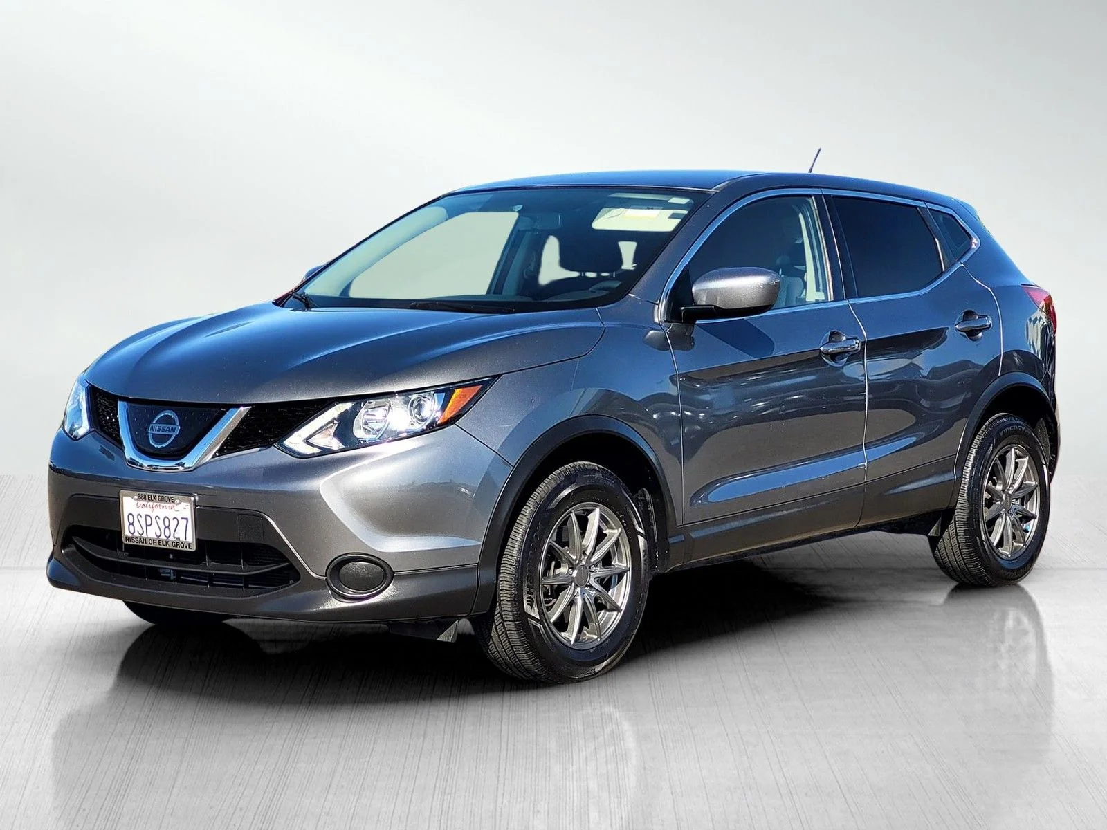 Used 2019 Gun Metallic Nissan S image 11