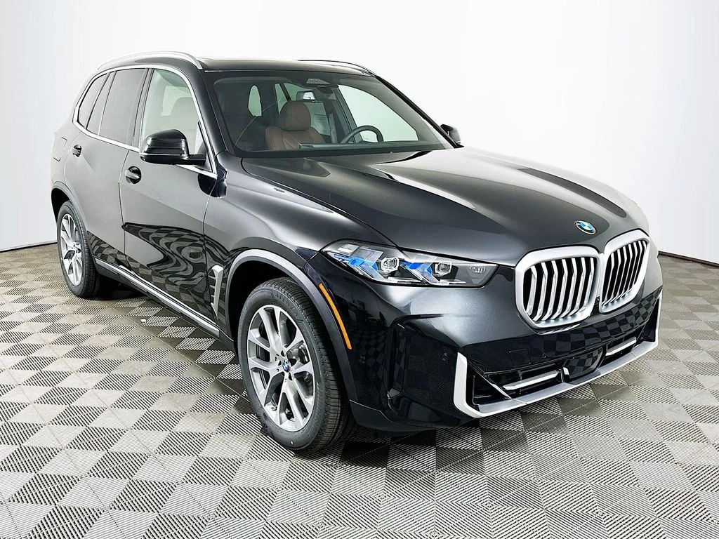 New 2026 Black Sapphire Metallic BMW xDrive40i image 3