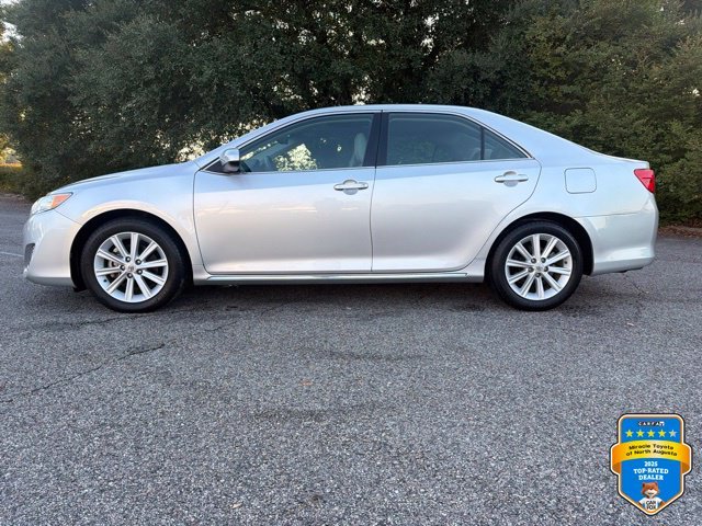 Used 2013 Silver Toyota XLE image 5