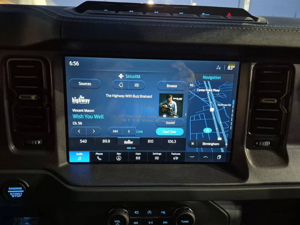 New 2025 Velocity Blue Metallic Ford Badlands® image 33